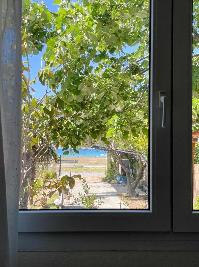 Nea Kallikrateia Casa Lia-Beach Front Villa מראה חיצוני תמונה