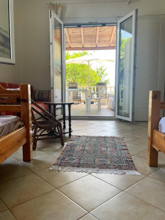 Nea Kallikrateia Casa Lia-Beach Front Villa מראה חיצוני תמונה